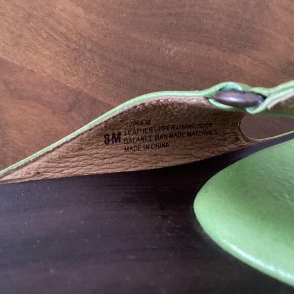 Soft Vintage Green Soft Leather Thong Wedge Sandals Size 8 - Picture 7 of 7